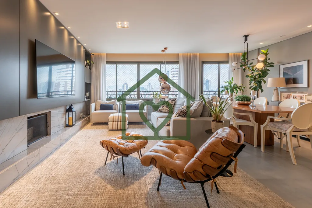 Imagem Bridge Imóveis vende com exclusividade BELISSIMO APARTAMENTO NO CLÁSSICO PETRÓPOLIS. 
Semimobilia...