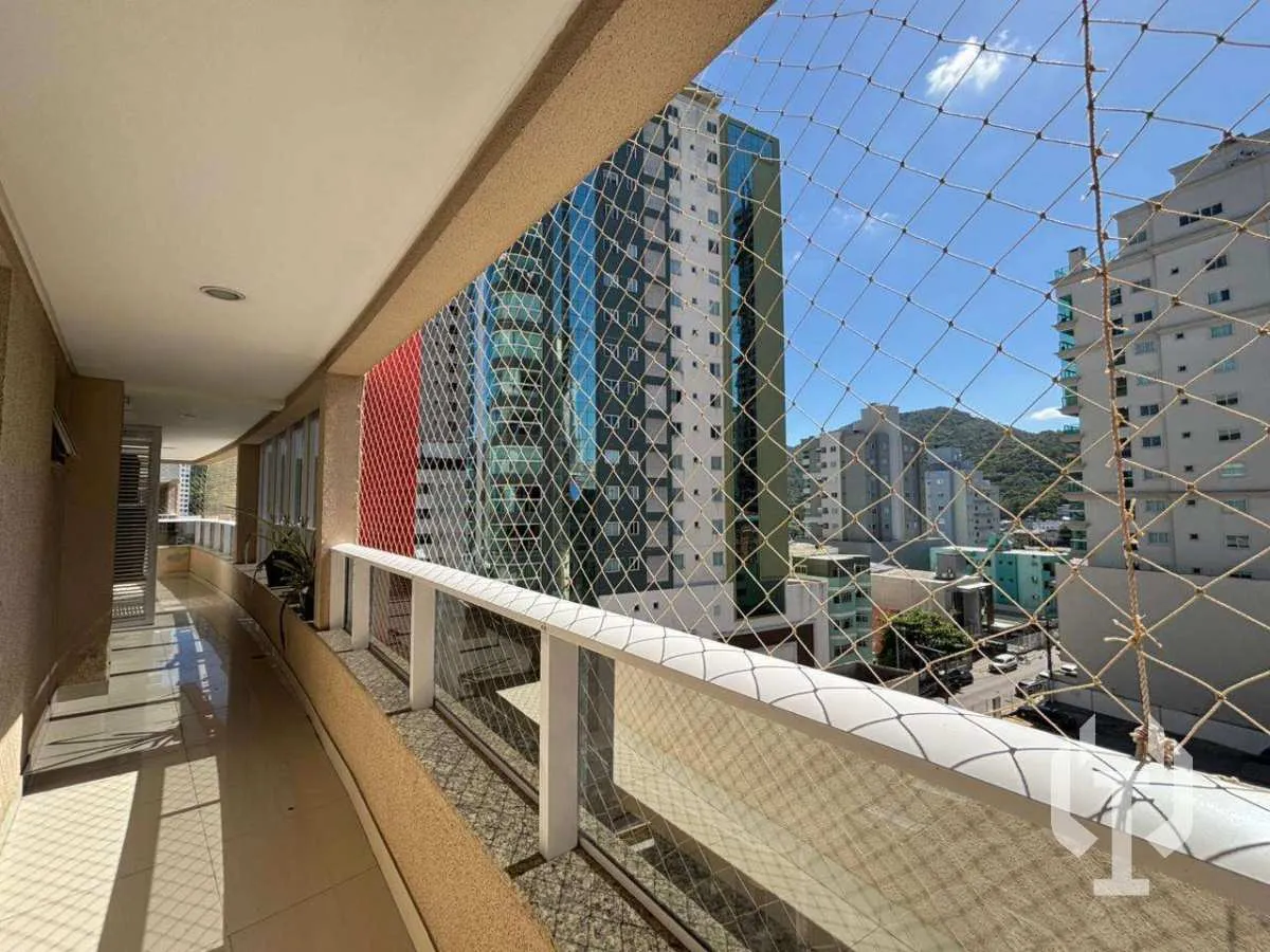 Imagem APTO NO CENTRO DE ITAPEMA COM 3 SUITES, MOBILIADO NA QUADRA DO MAR
