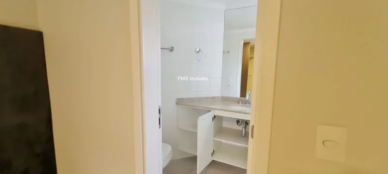 Imagem Apartamento à Venda em São Paulo-SP, na Vila Andrade: 3 quartos, 2 suítes, 3 salas, 4 banheiros, 2 vagas, 116m².