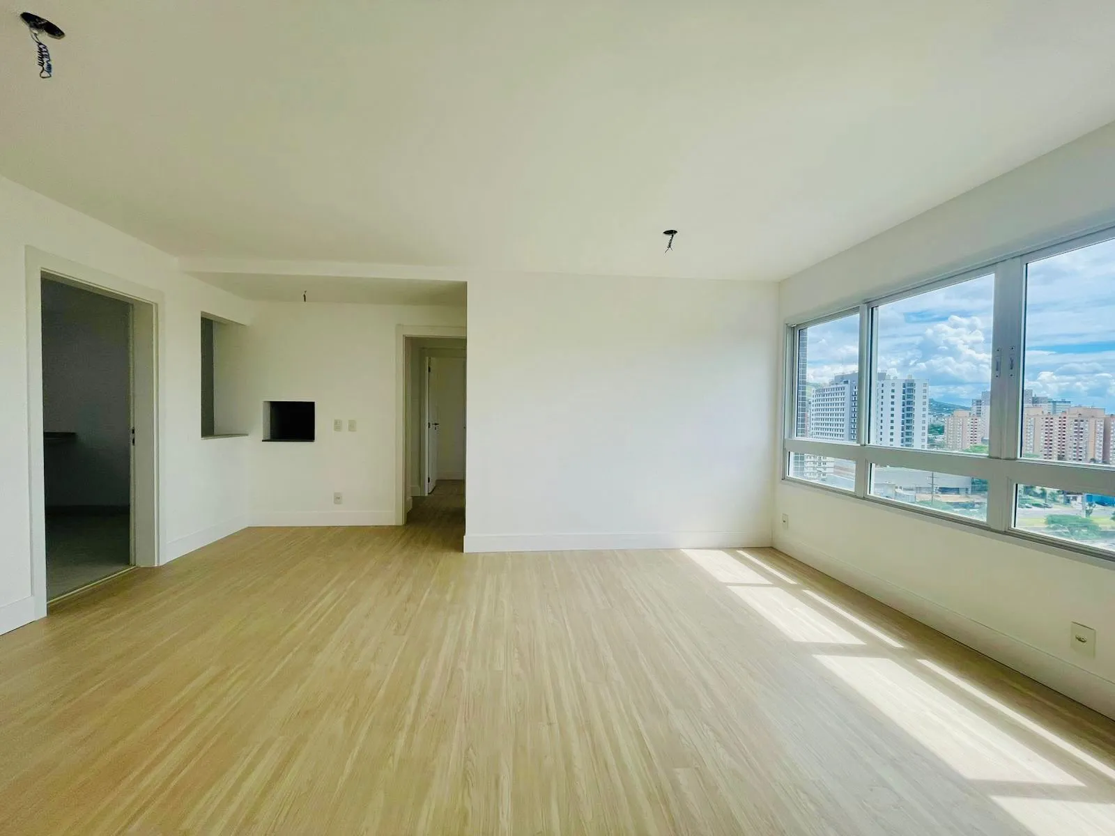 Imagem Apartamento com lareira, churrasqueira e 3 dormitórios no Central Park