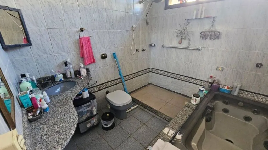 Imagem CASA COM 165,00 m² - CANTO DO FORTE - PRAIA GRANDE SP