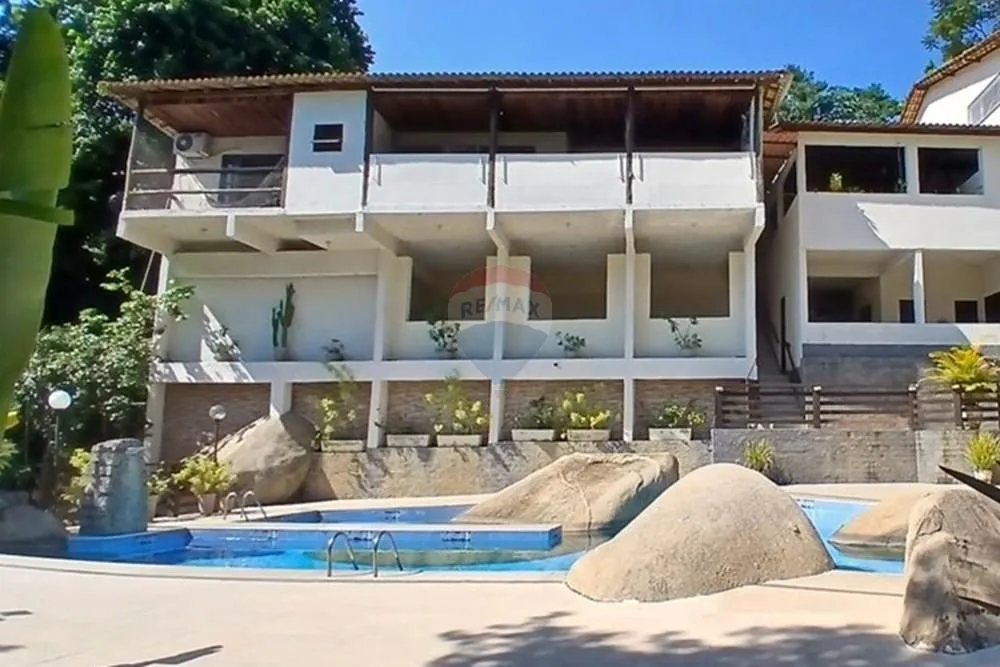 Foto do imóvel Casa com 5 quartos para venda em Condomínio Luxuoso na Barra de Guaratiba: