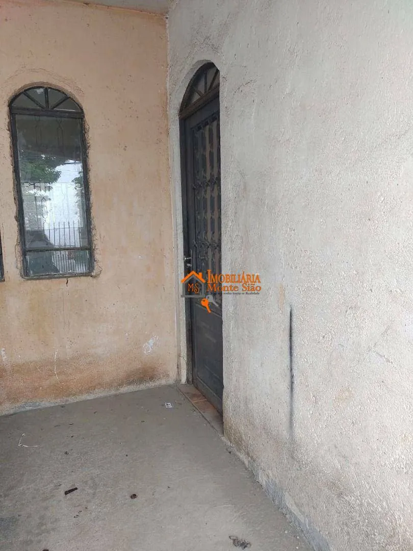 Imagem Casa com 6 dormitórios à venda, 200 m² por R$ 750.000,00 - Parque Continental II - Guarulhos/SP