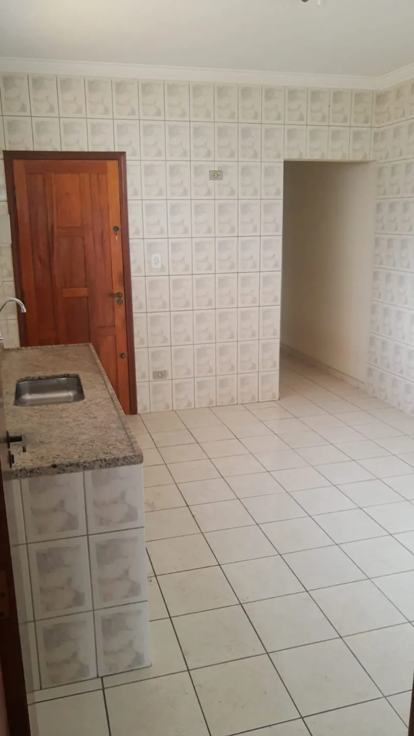 Imagem Casa para Locação 2 Quartos, 2 Vagas, 180M², Vila Santa Fé, Taubaté - SP