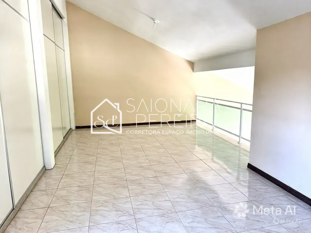 Imagem CASA RESIDENCIAL E COMERCIAL COM GALPÃO OTIMO PARA ESTACIONAMENTO, MORAR E TER SEU NEGOCIO NO MEMSO
