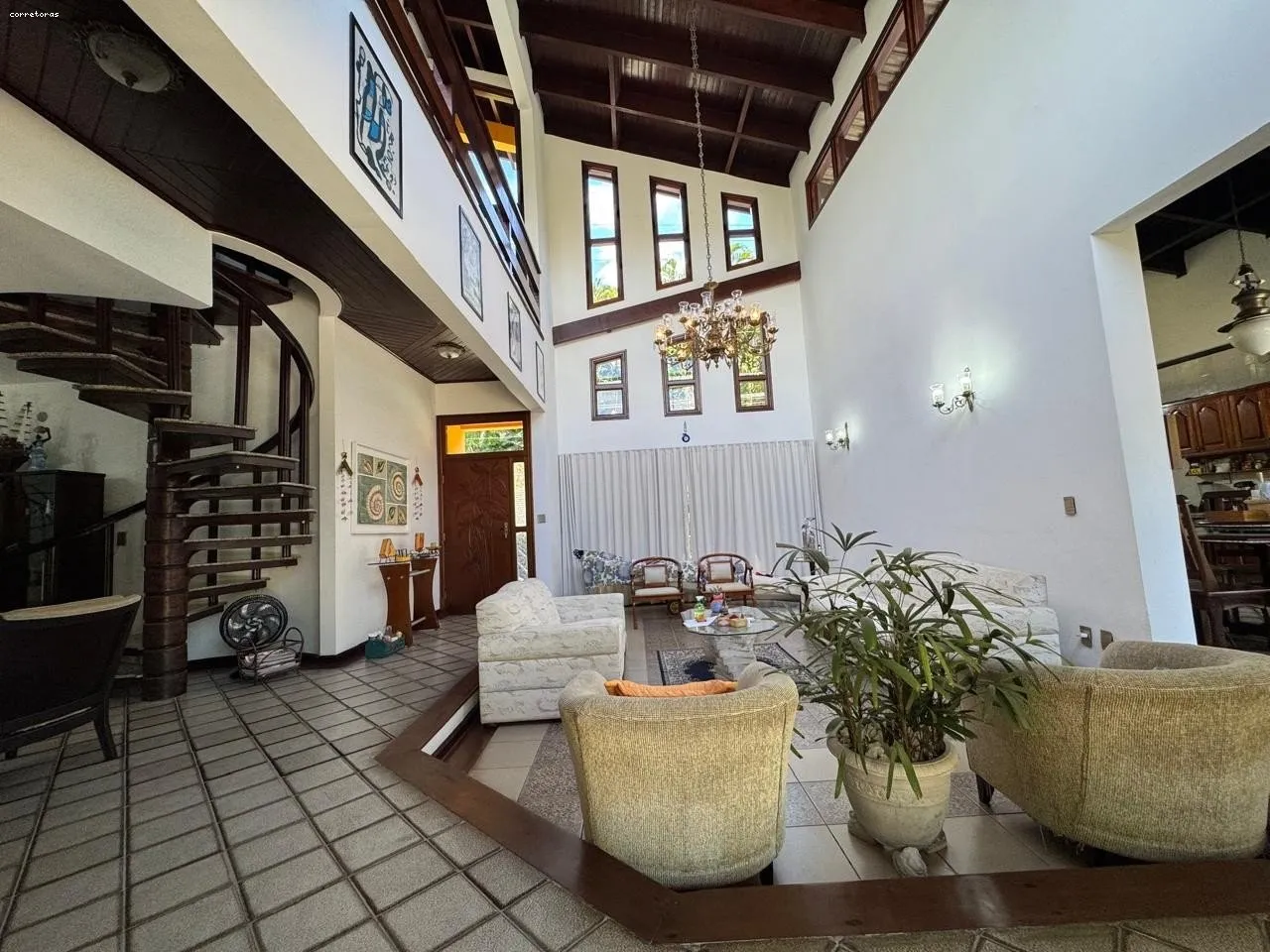 Imagem Casa na Praia para Venda em São Sebastião, Cigarras, 7 dormitórios, 1 suíte, 5 banheiros, 4 vagas