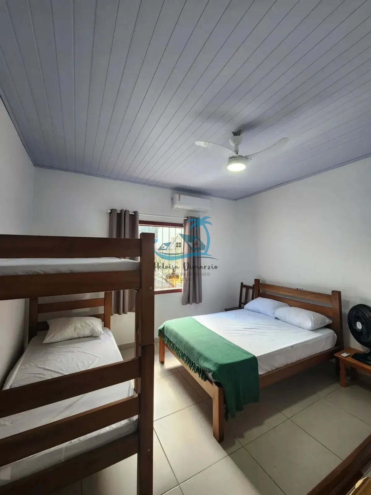 Imagem Casa térrea à venda em excelente rua, a apenas 100m da Praia do Lázaro, em Ubatuba