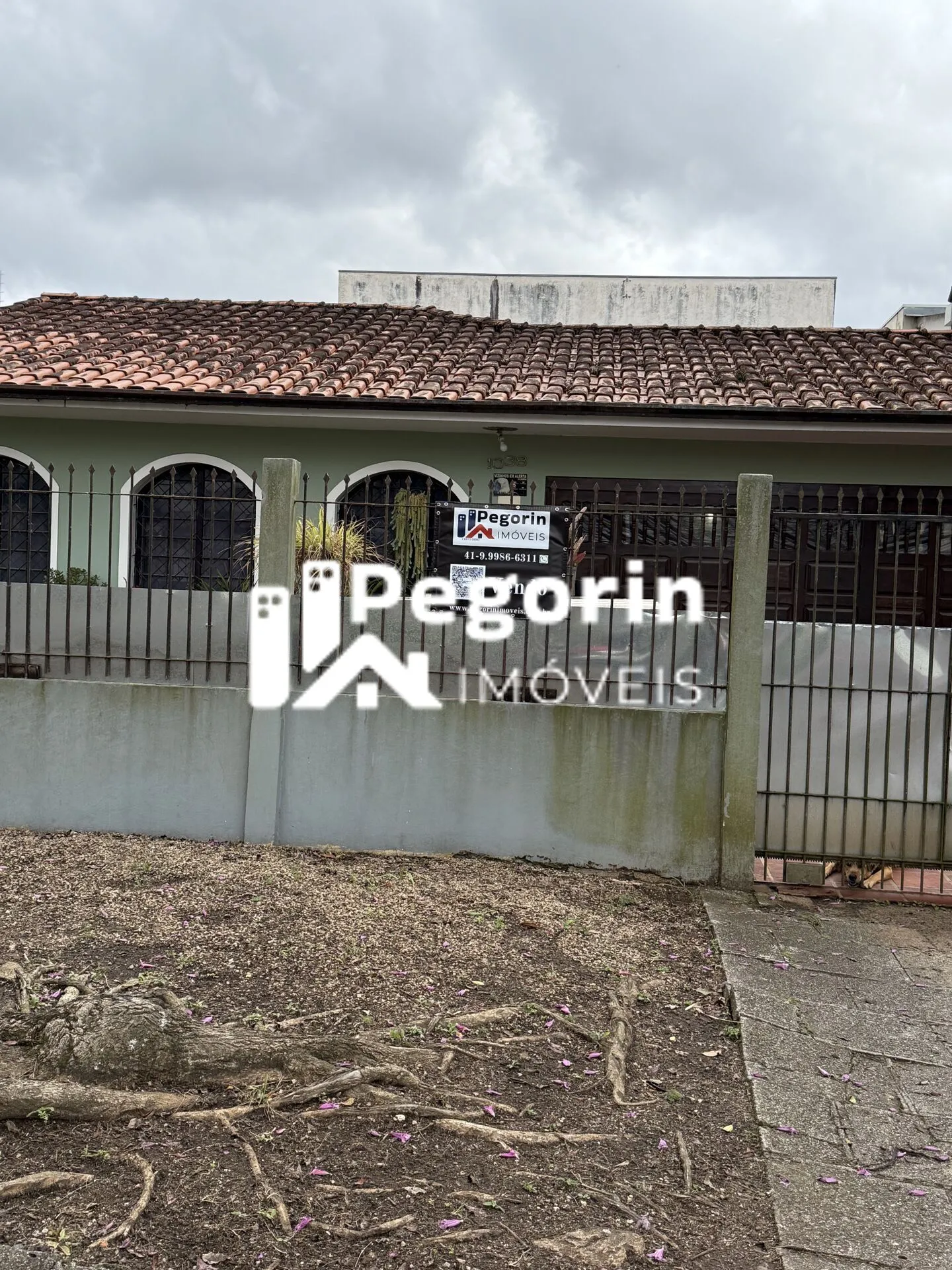 Imagem Casa à venda no Alto Tarumã Curitiba com 4 quartos, 180,00m²