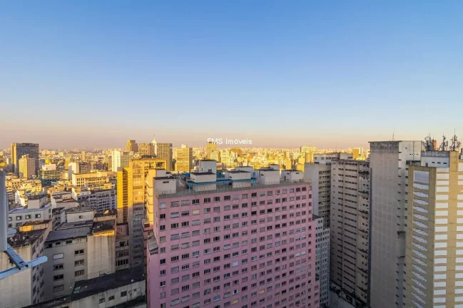 Imagem Apartamento à venda em São Paulo, República, 1 quarto, 1 sala, 1 banheiro, 28m² de área!