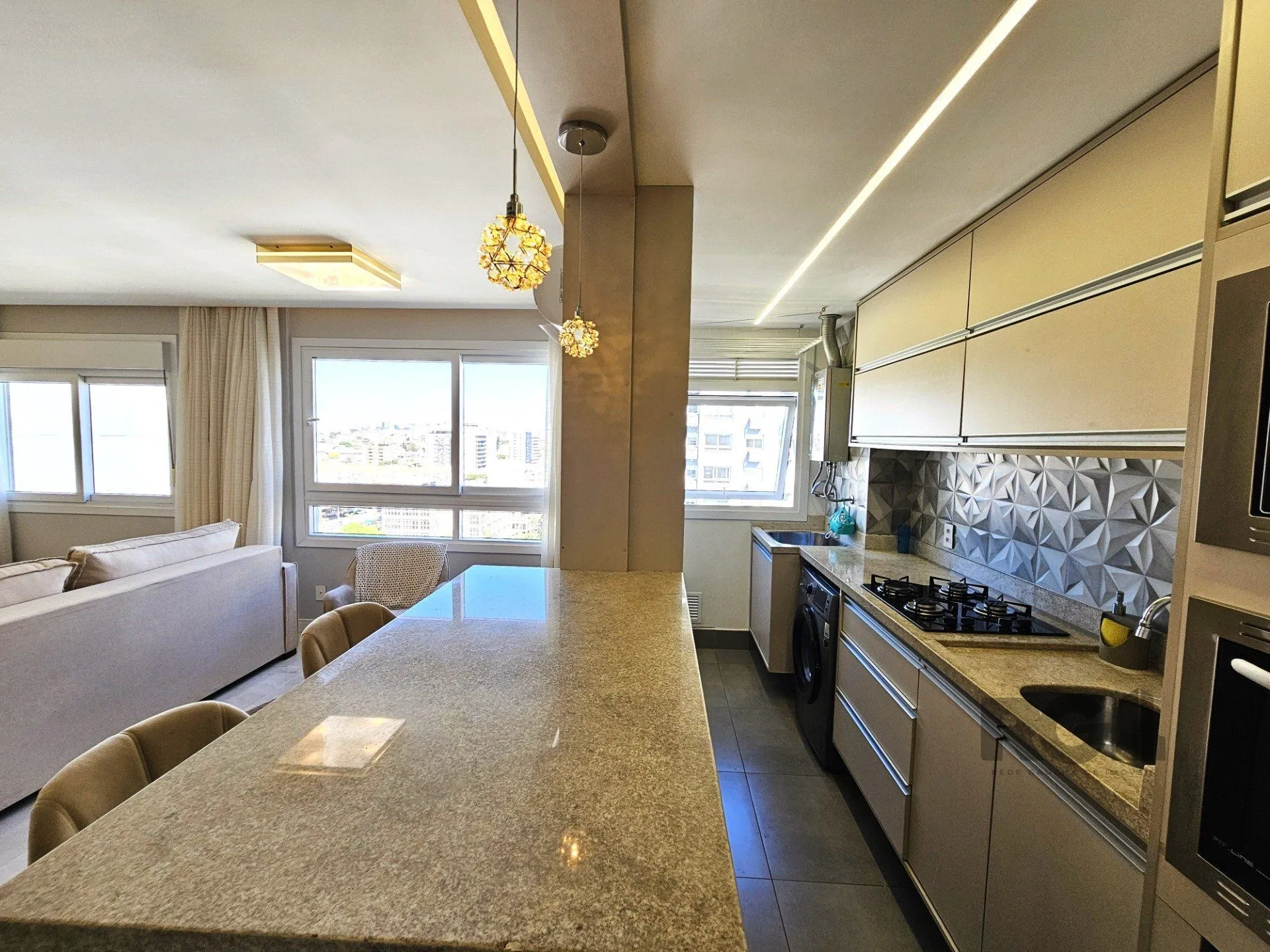Imagem Apartamento para Venda - 67.43m², 2 dormitórios, sendo 1 suites, 2 vagas - Jardim Lindóia