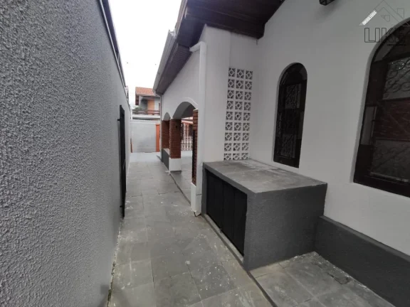 Imagem Imóvel com Área de serviço e Sala de estar em São José dos Campos - Venda