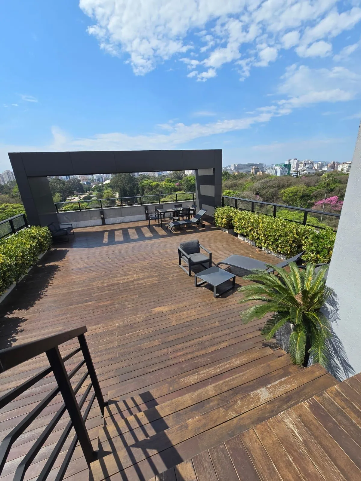 Imagem Studio mobiliado, com 30m² privativos, 1 vaga - Cidade Baixa