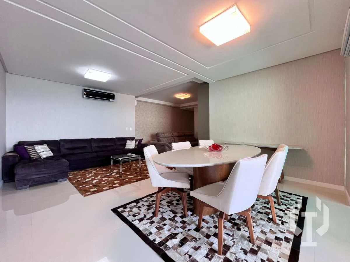 Imagem Apartamento Frente Mar 4 Suítes Mobiliado Pronto Para Morar em Meia Praia