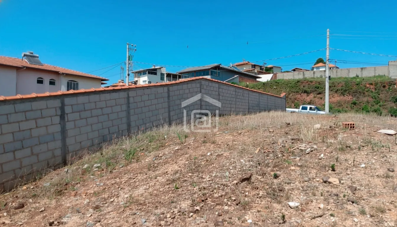 Imagem Terreno 615 m² à venda em Véu das Noivas, Poços de Caldas