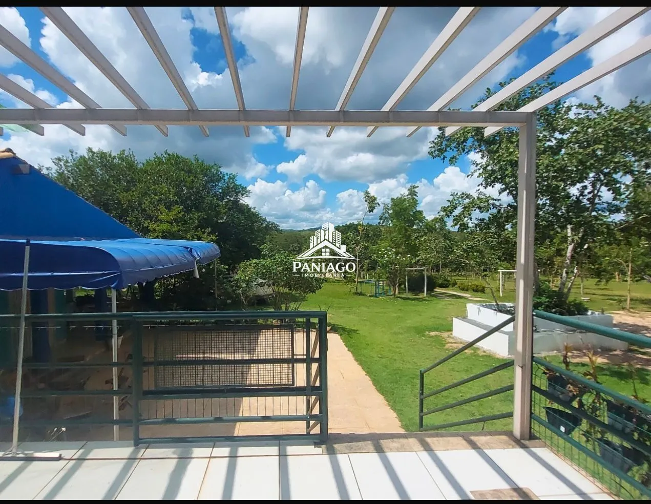 Imagem Chácara Porteira Fechada à Venda Próximo à Cuiabá com Piscina, Rio e Campo Socie