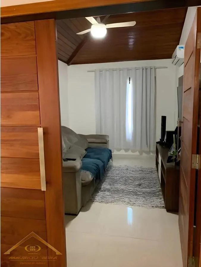 Imagem Casa em Condomínio para Venda em Cabo Frio / RJ no bairro Ogiva