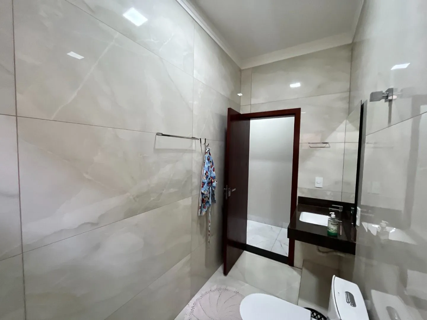 Imagem Casa com 3 dormitórios à venda, 155 m² por R$ 530.000,00 - Afonso Queiroz - Patos de Minas/MG