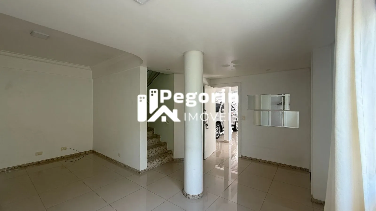 Imagem Sobrado Triplex 04 quartos sendo 02 suítes 200M²