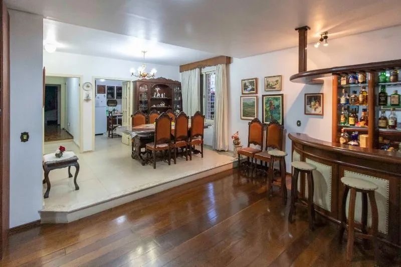Imagem Casa para Venda - 231.72m², 4 dormitórios, sendo 1 suites, 3 vagas - Tristeza