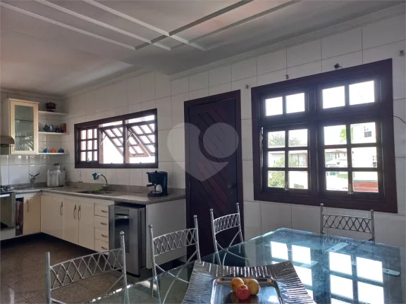 Imagem Casa à venda com 3 quartos, sendo 3 suítes, em Parque Monte Alegre, Taboão da Serra - SP