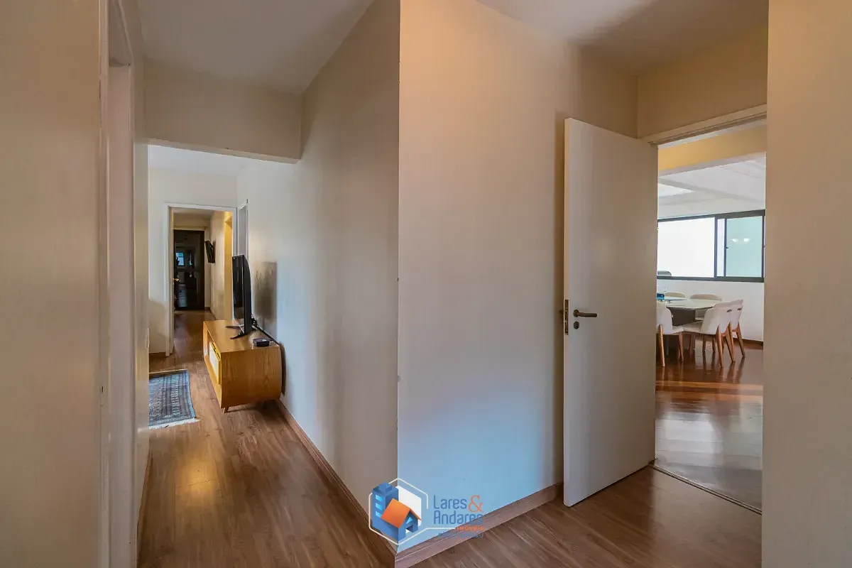 Imagem Apartamento para venda em Moema com 3 quartos, sendo 1 suíte, 152m²