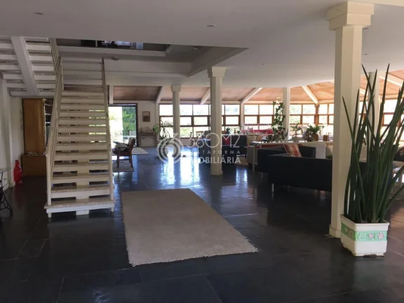 Imagem Sobrado em Condomínio para Venda em Mairinque / SP no bairro Dona Catarina