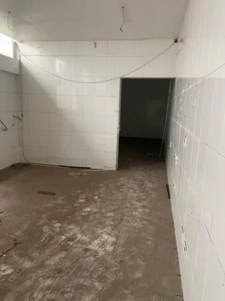 Imagem Alugo 2 Salões Comercial em Santo André. Vila Valparaiso