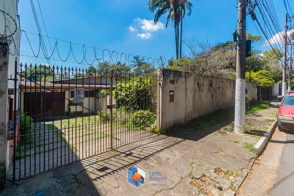 Foto do imóvel Casa para venda em Santo Amaro com 4 quartos, sendo 1 suíte, 969m² em Rua São Sebastião