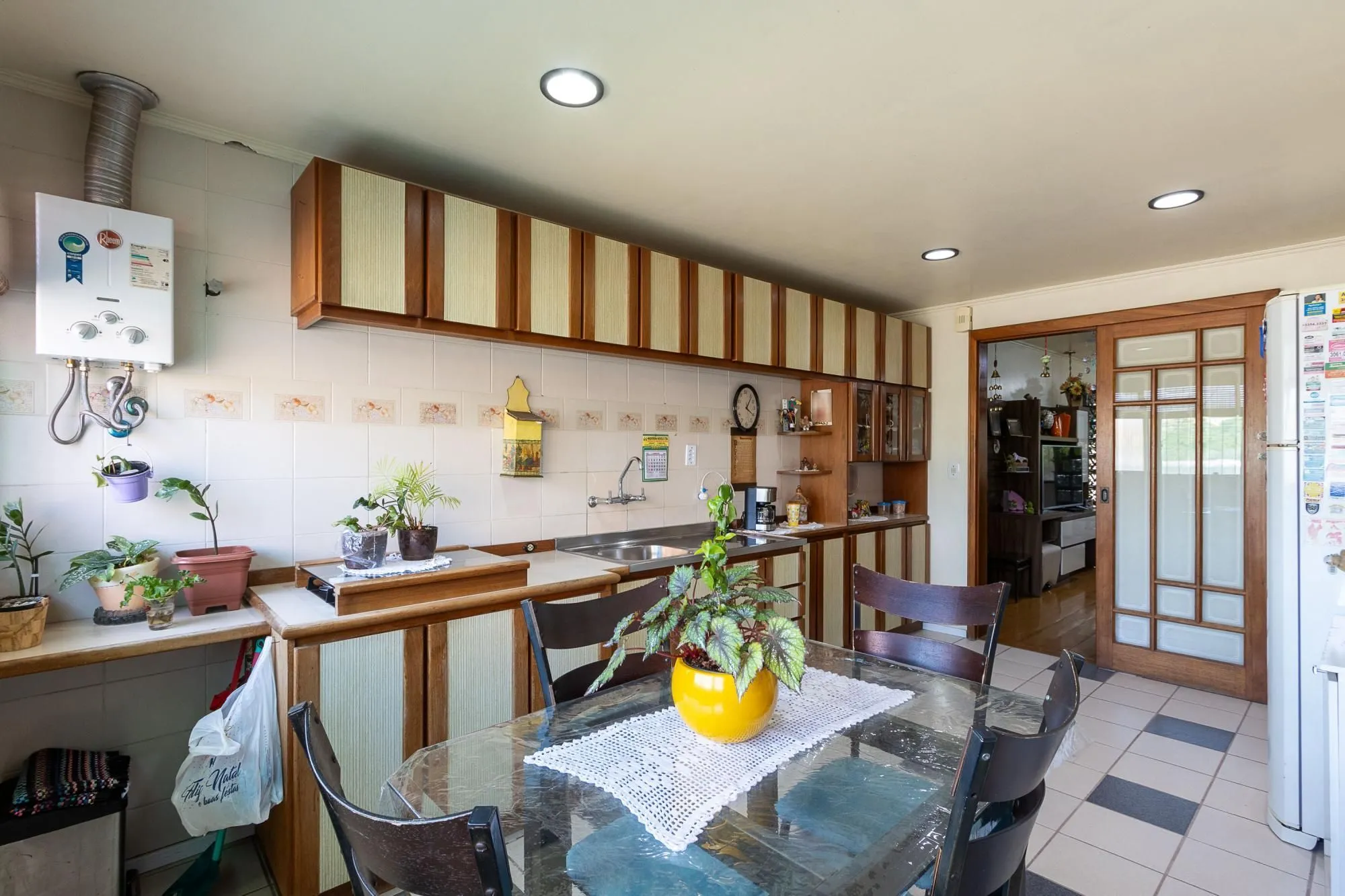 Imagem Casa com 3 quartos (1 suite), 4 vagas - Vila Nova
