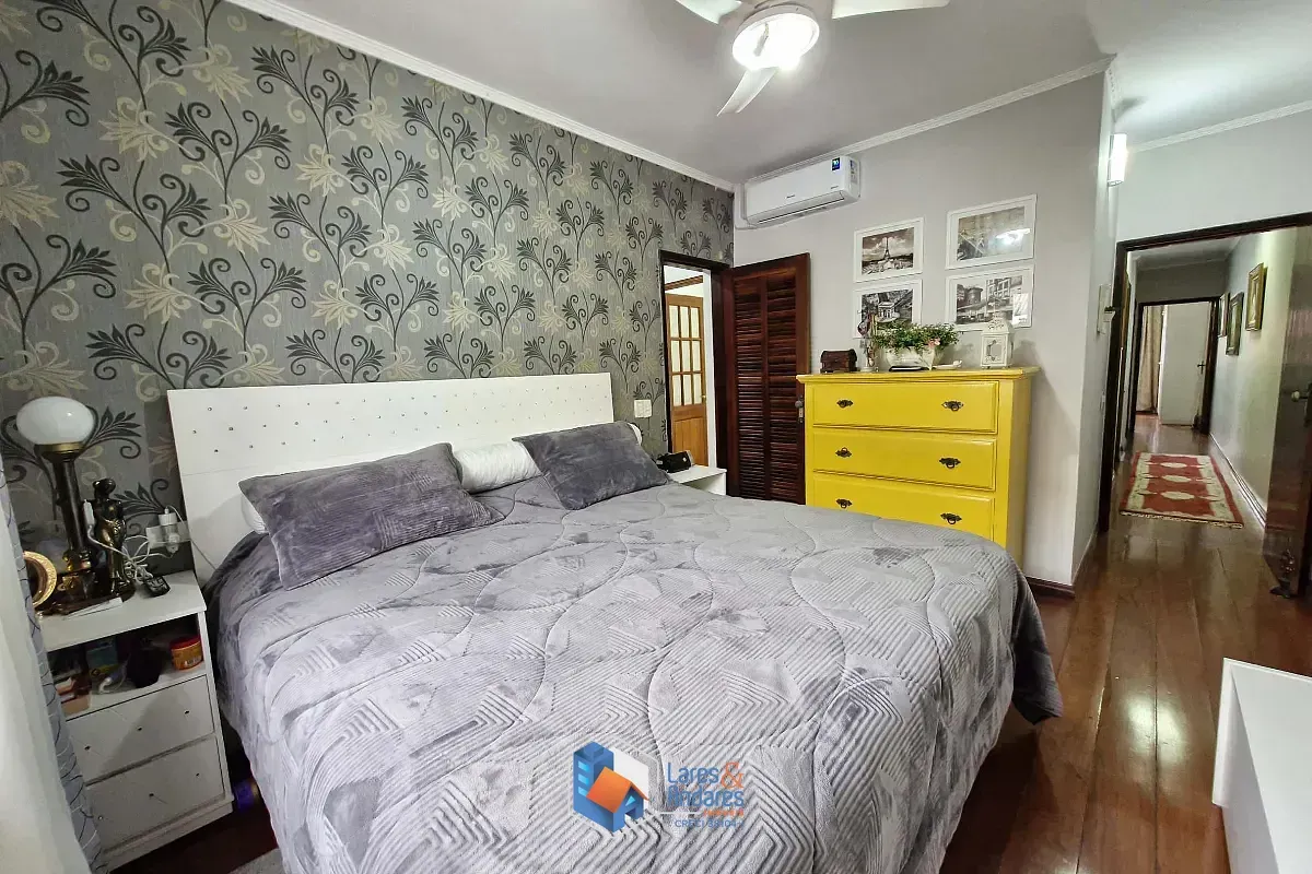 Imagem Sobrado para venda em Vila Nova Mazzei com 3 quartos, sendo 1 suíte, 180m²
