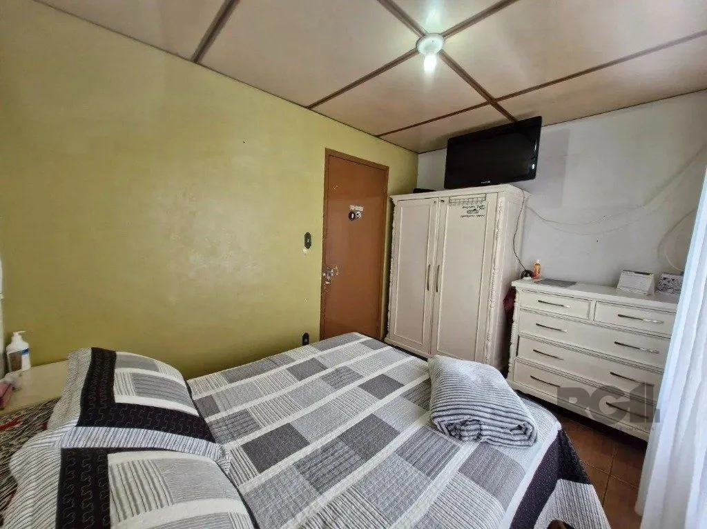 Imagem Casa com 4 dormitórios no bairro Jardim Leopoldina