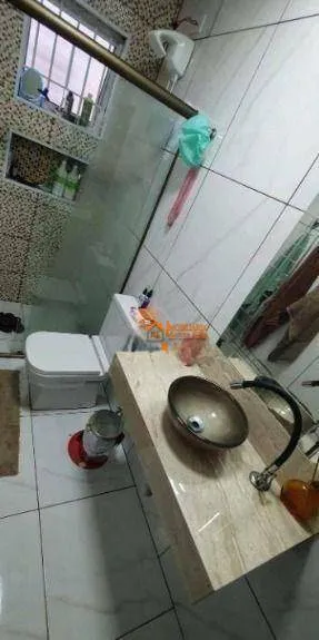 Imagem Sobrado com 3 dormitórios à venda, 167 m² por R$ 639.000,00 - Maia - Guarulhos/SP