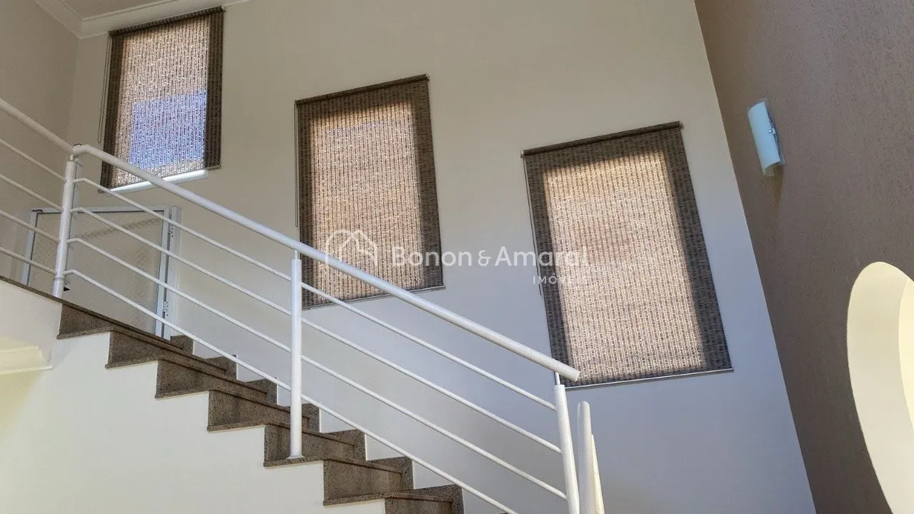 Imagem Casa no condomínio Portal do Jequitibá com 3 suítes para ALUGAR