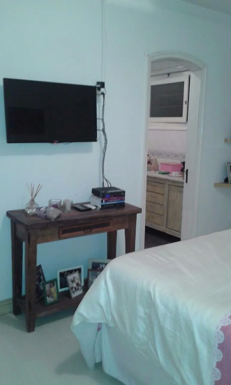 Imagem Casa para Venda - 430m², 3 dormitórios, sendo 1 suites, 4 vagas - Jardim Isabel