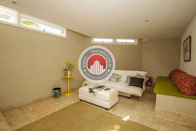 Imagem Casa Alto Padrão a Venda no bairro Barra da Tijuca - Rio de Janeiro, RJ