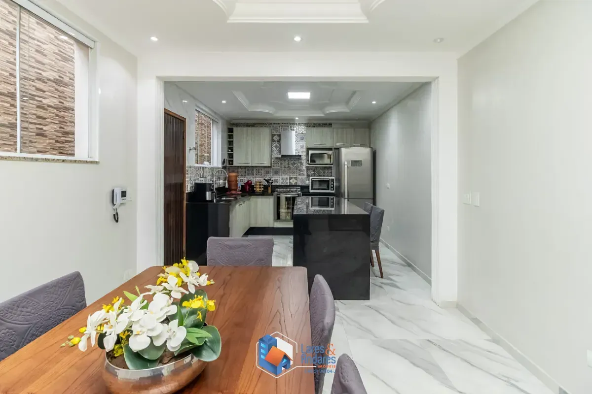 Imagem Sobrado para venda em Vila Lúcia com 3 quartos, sendo 1 suíte, 171m²