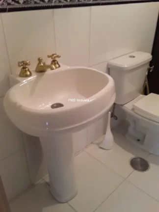 Imagem Apartamento em Higienópolis: 3 Quartos, 1 Suite, 1 Sala, 3 Banheiros, 145m² - São Paulo, SP