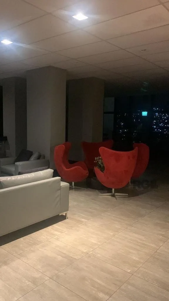 Imagem Loft mobiliado, com 38,69 privativo com 1 box perto da PUC-RS no bairro Jardim Botânico em Porto Alegre.