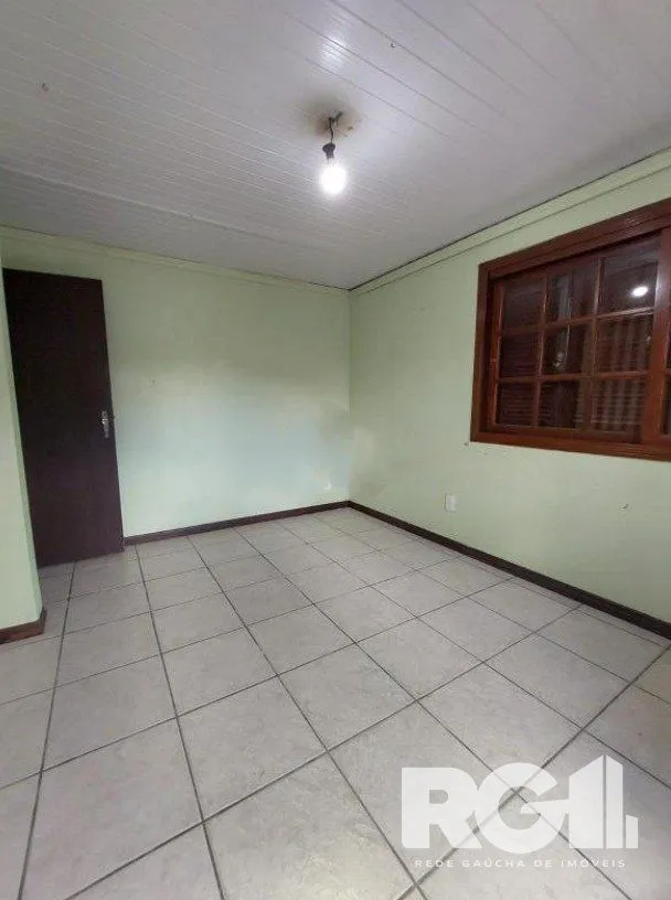 Imagem Linda Residência com cinco dormitórios no centro da cidade de Viamão/RS