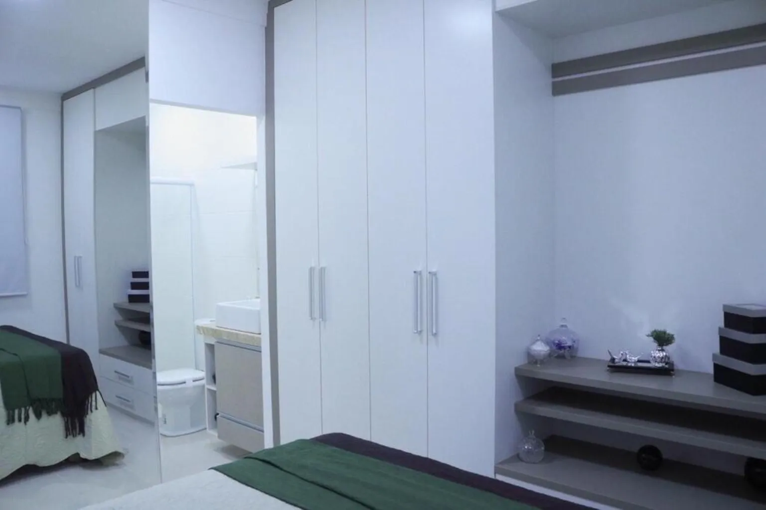 Imagem Apartamento à venda em São Bernardo do Campo-SP, bairro Anchieta com 3 quartos, 1 suíte, 2 banheiros, 2 vagas de garagem e 77,18 m² de área no Edifício Carolina Beatriz.