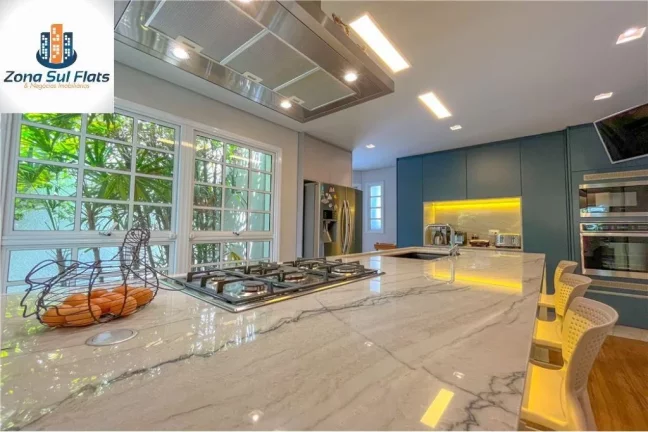 Imagem Casa Alto Padrão à Venda Na Vila Mariana Com 3 Suítes, 3 Vagas, Piscina Aquecida e Espaço Gourmet