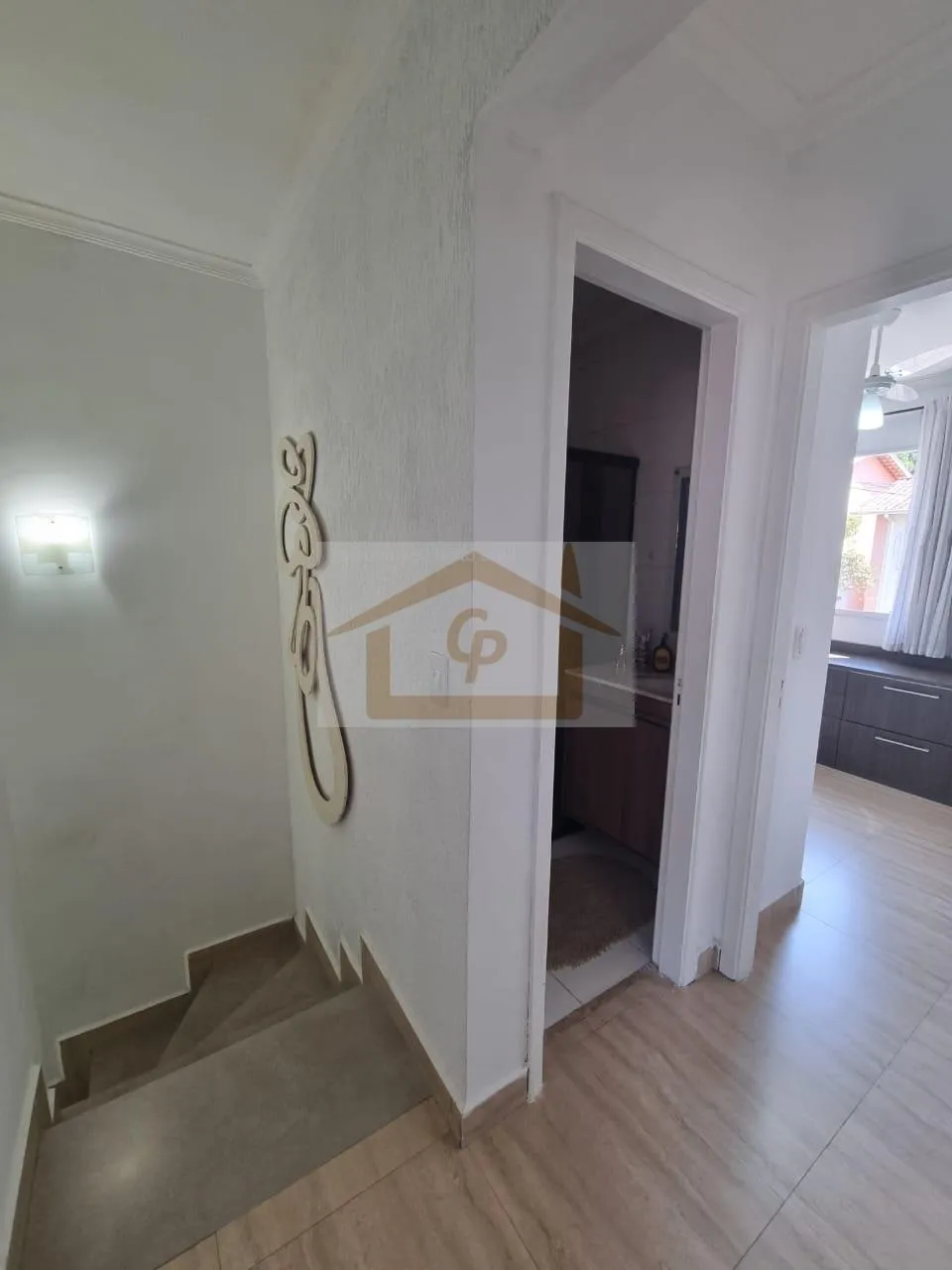 Imagem Bela área Gourmet 3 quartos sendo um suíte, forno de pizza, fogão e churrasqueira, 2 vagas