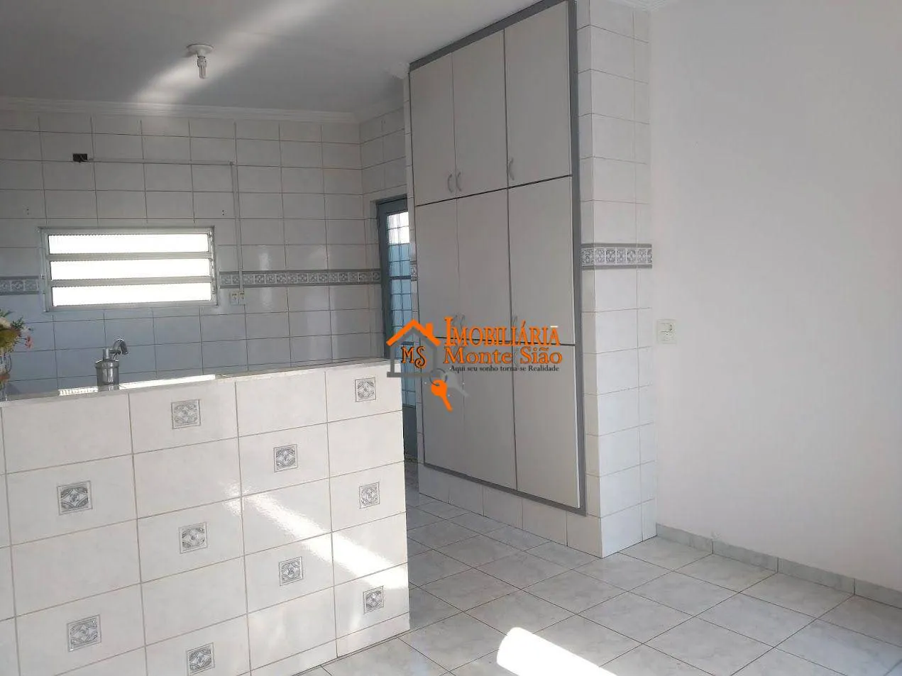 Imagem Casa com 3 dormitórios, 198 m² - venda por R$ 895.000,00 ou aluguel por R$ 7.000,00/mês - Jardim Santa Clara - Guarulhos/SP
