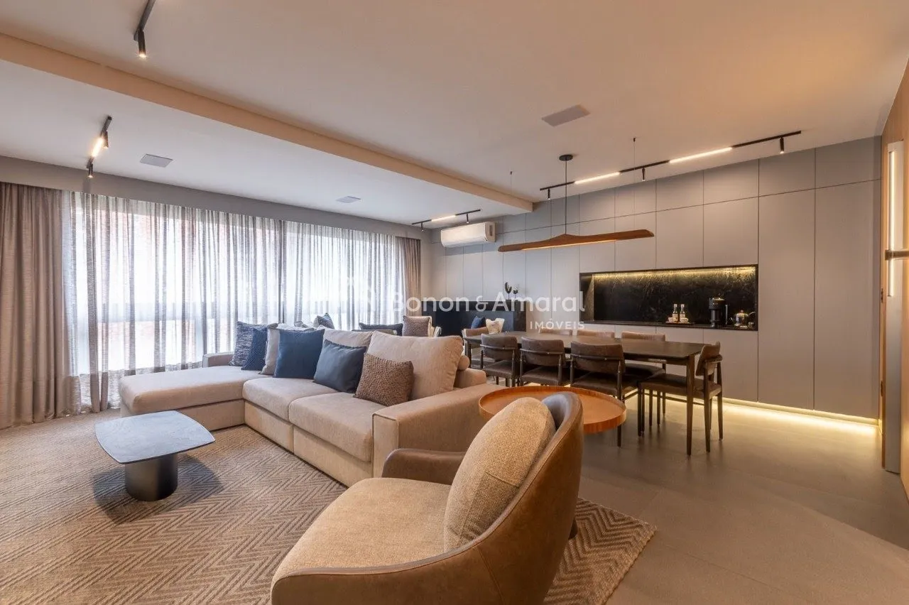 Imagem Apartamento de Alto Padrão à Venda no Alto Cambuí - 140 m² Porteira Fechada