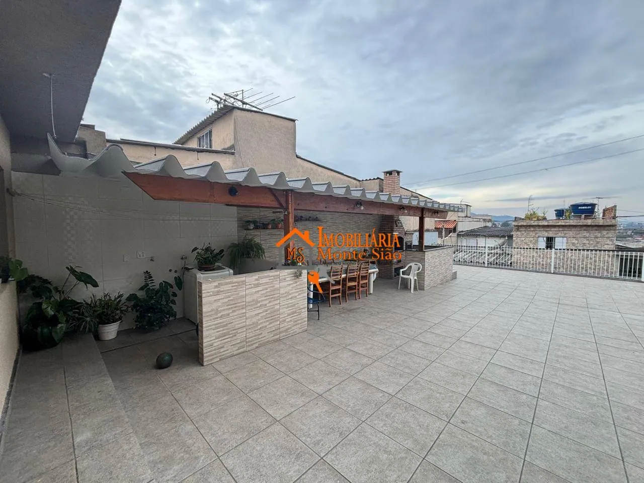 Imagem Sobrado com 4 dormitórios à venda, 100 m² por R$ 730.000,00 - Bela Vista - Guarulhos/SP