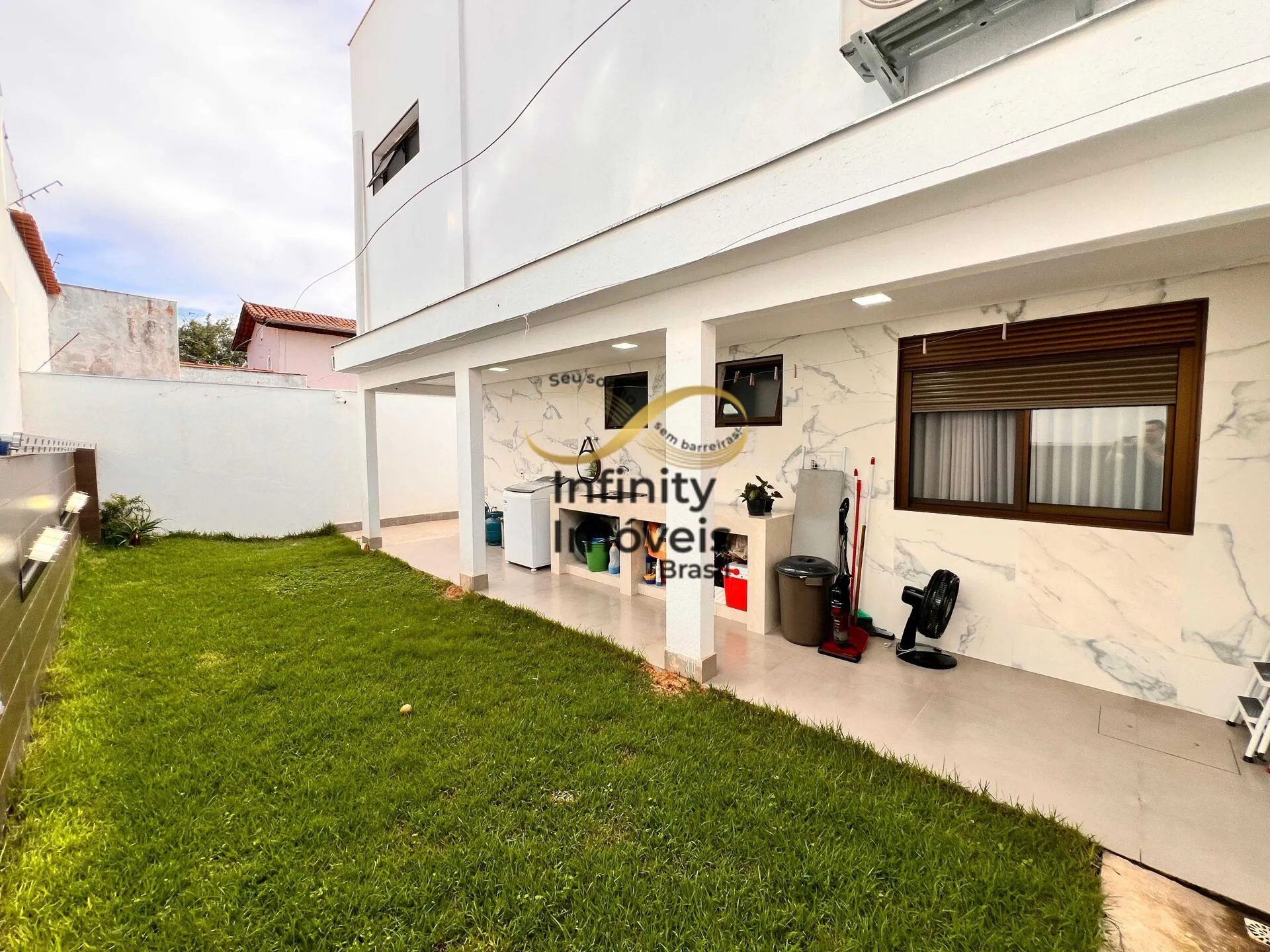 Imagem Casa à venda no bairro Alípio de Melo - Belo Horizonte/MG