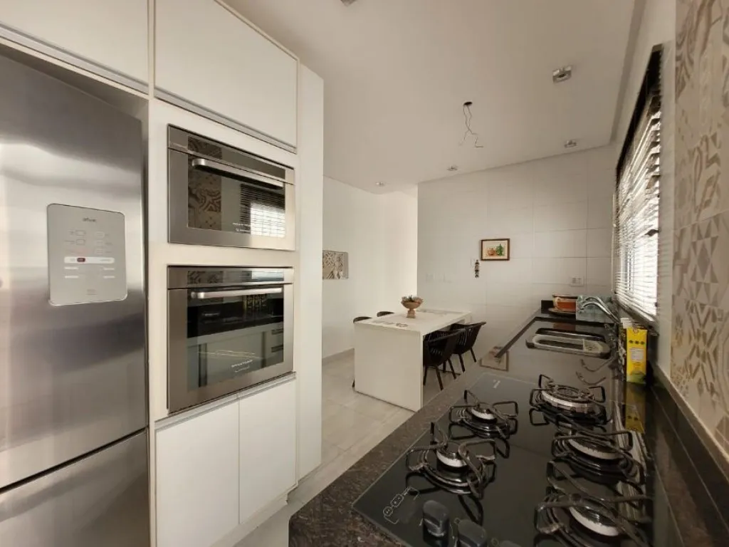 Imagem CASA COM 200,00 m² - AVIAÇÃO - PRAIA GRANDE SP