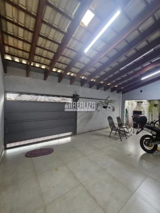 Imagem Casa à venda no bairro Jardim Eldorado, Uberaba - 2 dormitórios, porcelanato e alarme