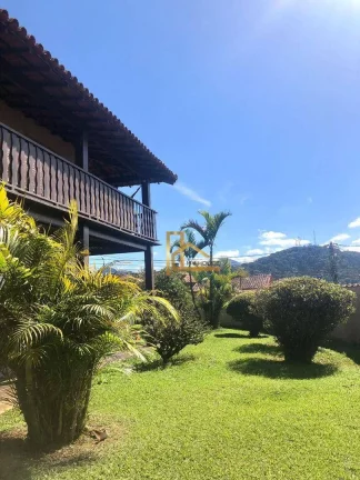 Imagem Casa à venda, 338 m² por R$ 1.100.000,00 - Fazendinha - Teresópolis/RJ