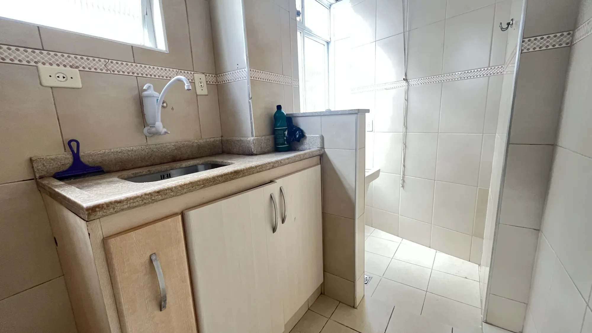 Imagem Apartamento com 1 Quarto à Venda ou Locação, 48 m² em Gonzaga - Santos